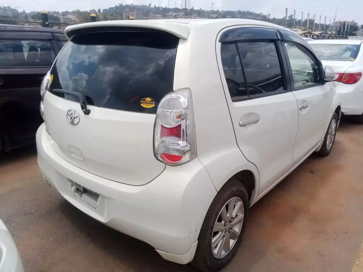 car Left