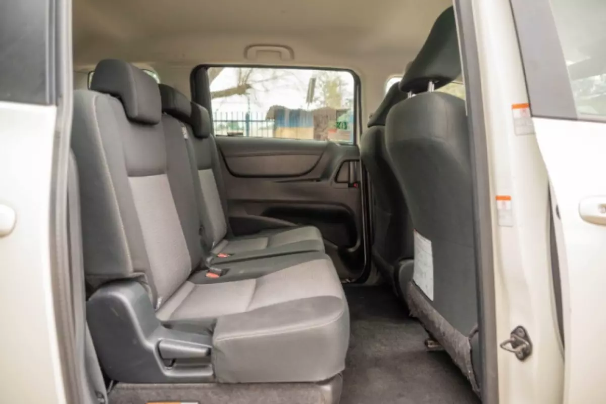 interiorBack