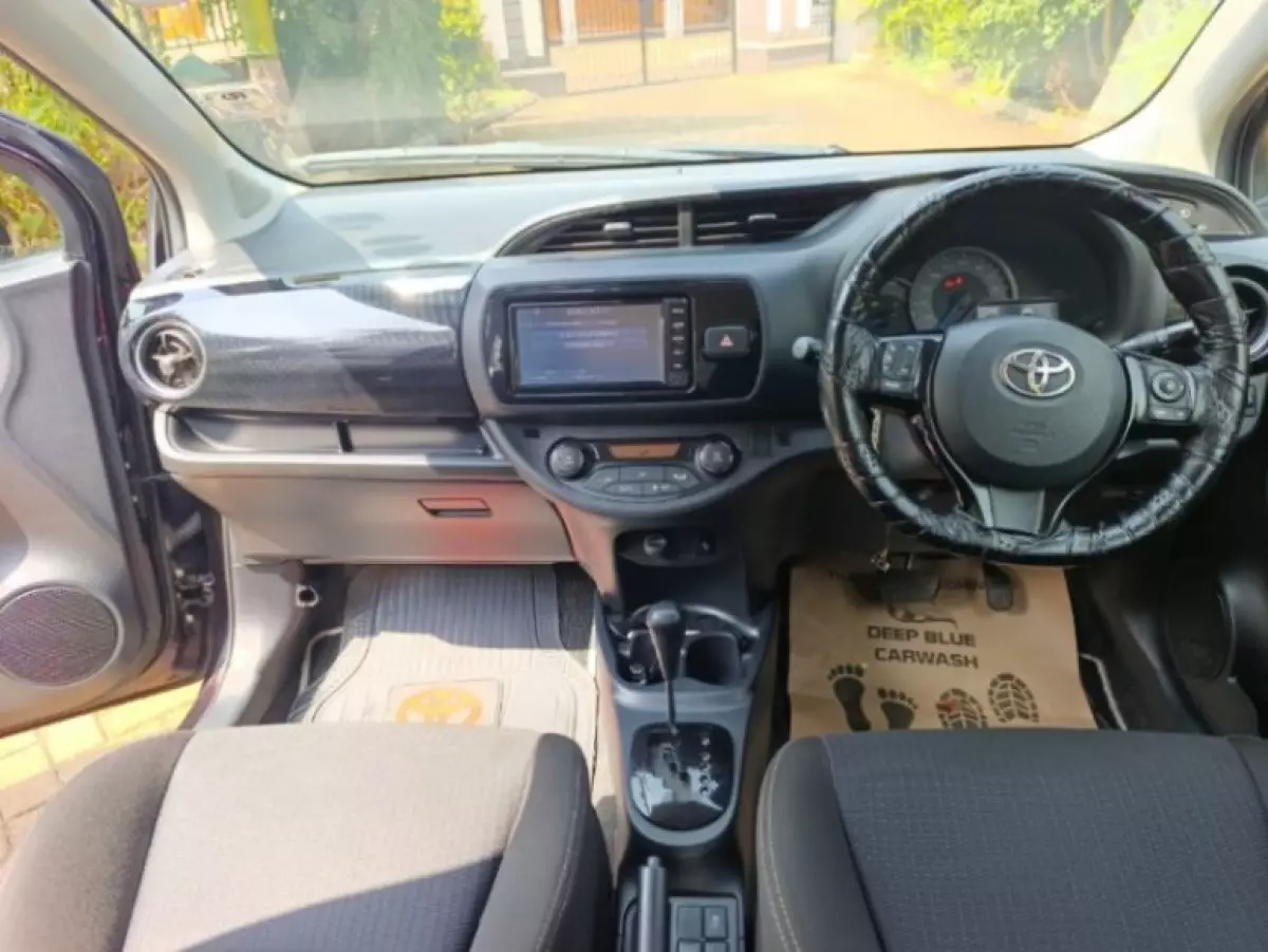 interiorFront