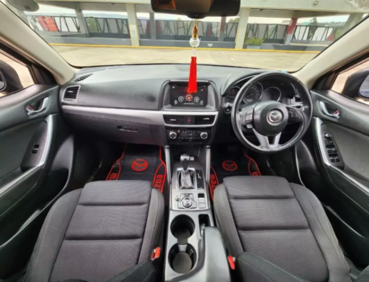 interiorFront
