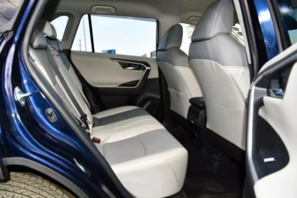 interiorBack