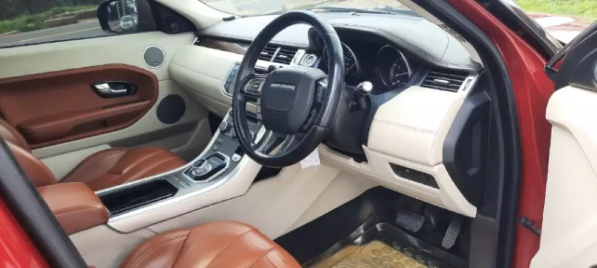 interiorFront