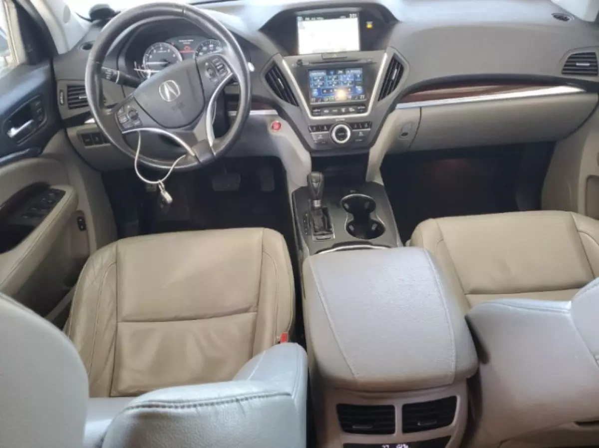 interiorFront