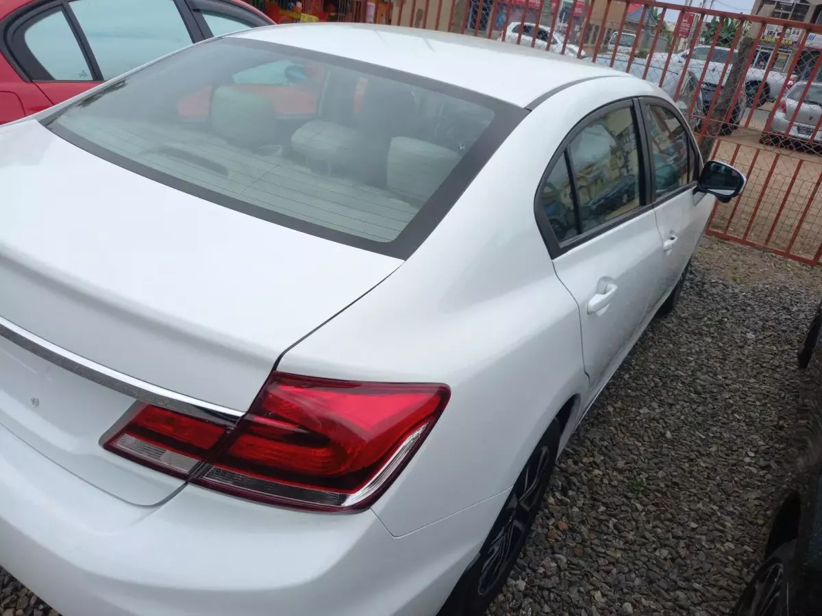 car Right Back