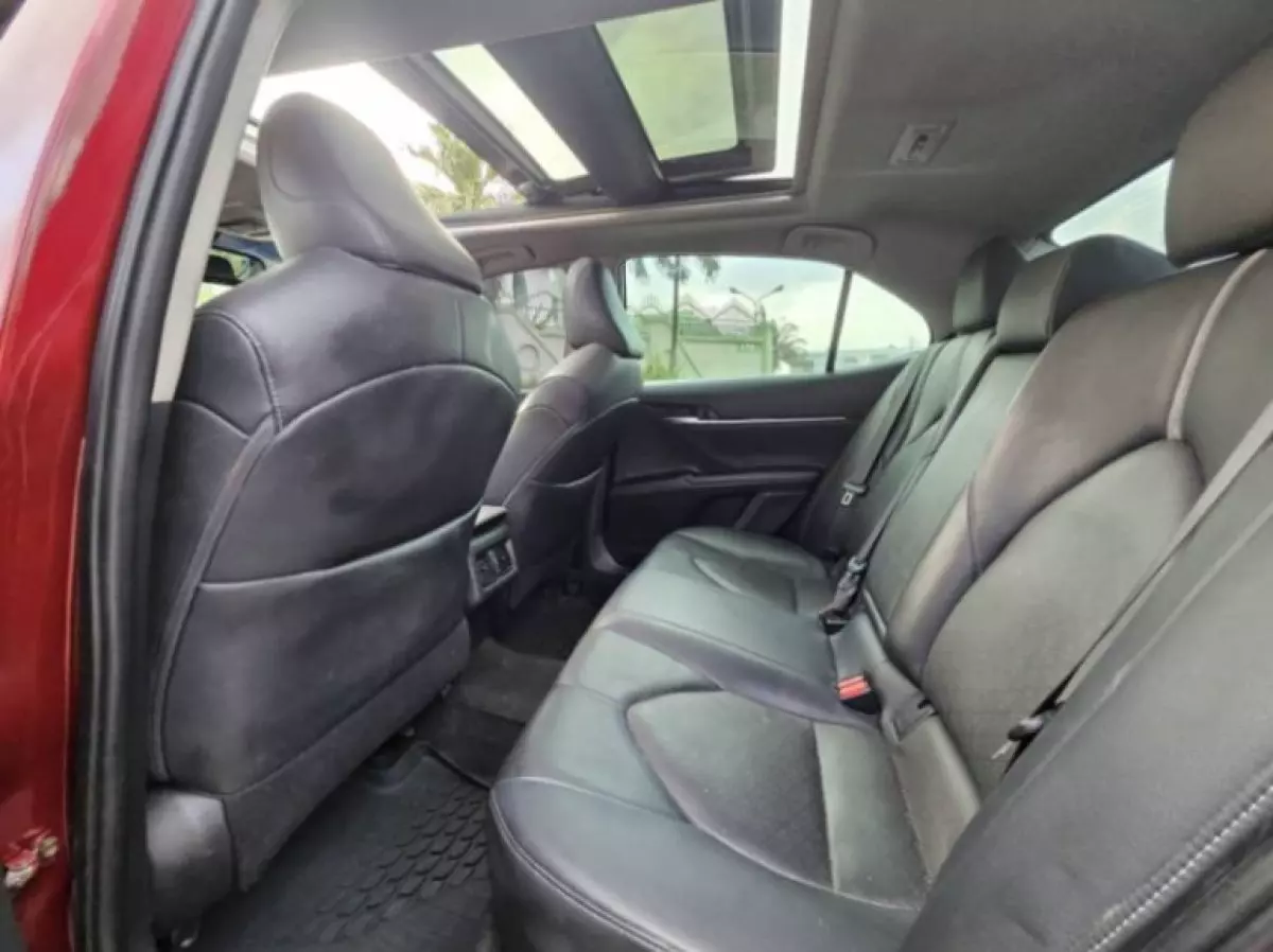 interiorBack