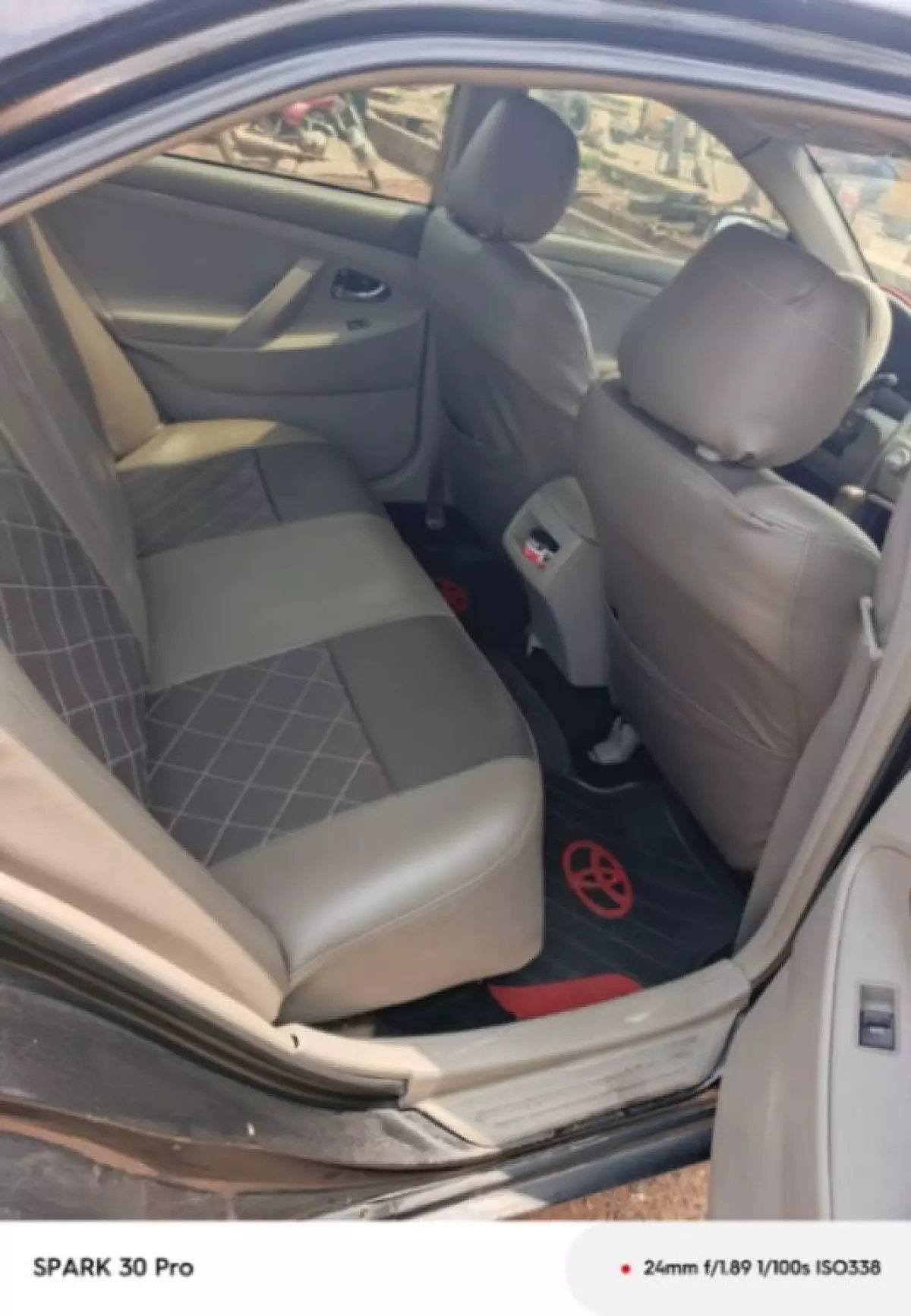 interiorBack