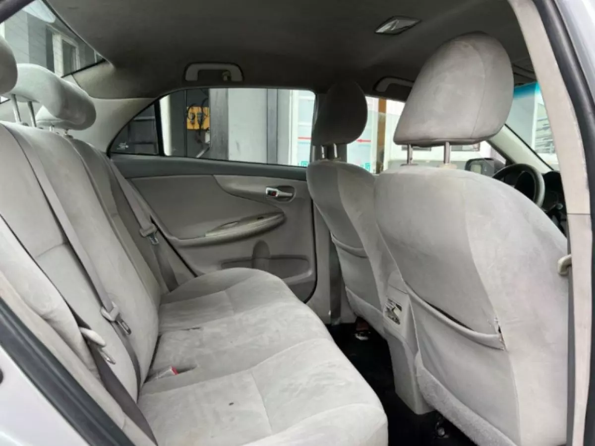 interiorBack