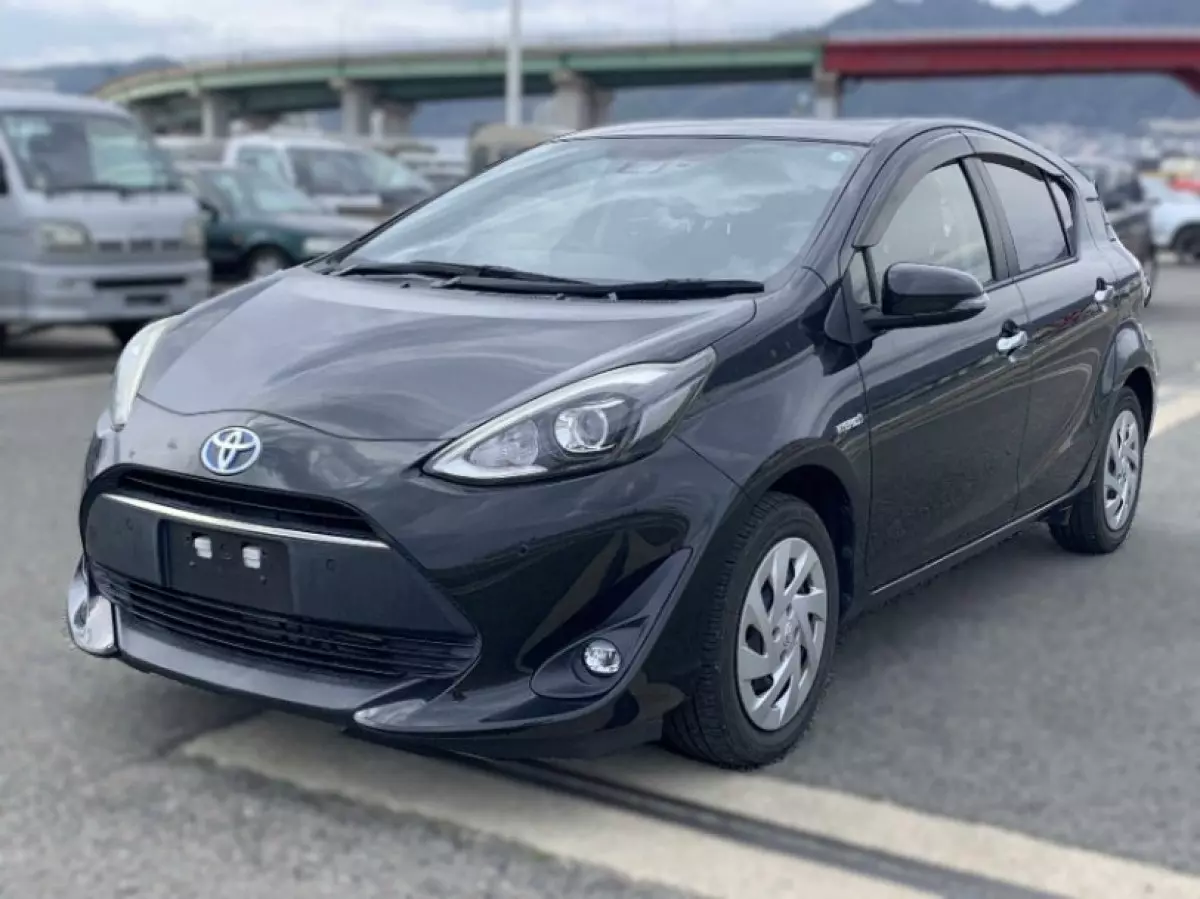 Toyota Aqua Hybrid - 2018