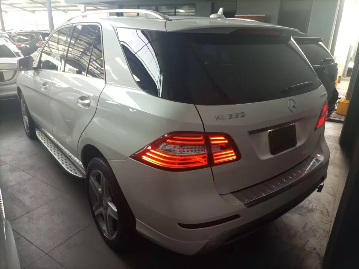 car Left Back