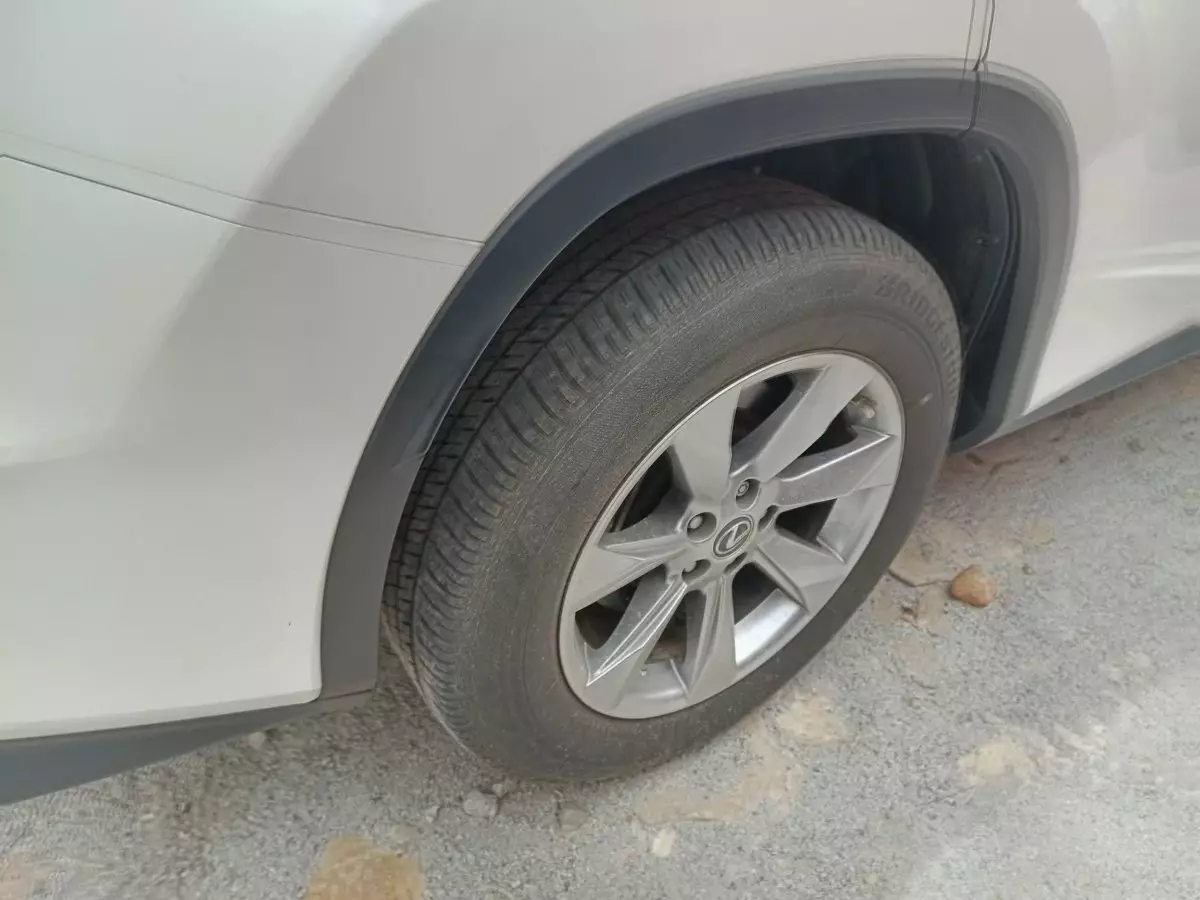 tyre3