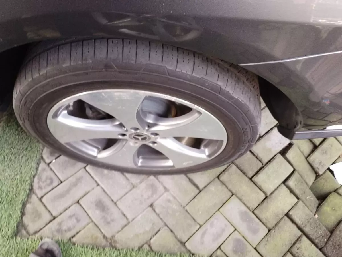 tyre2