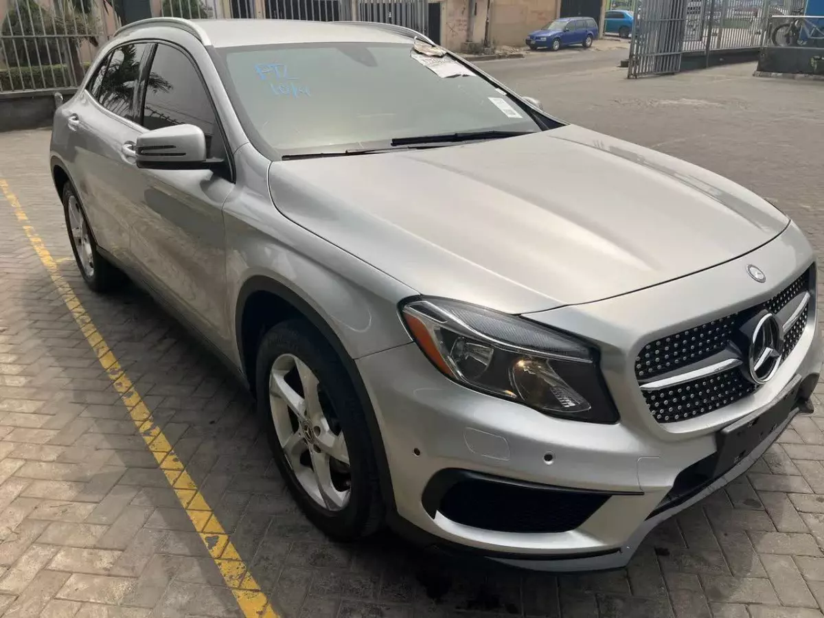 Mercedes-Benz GLA 250 - 2018