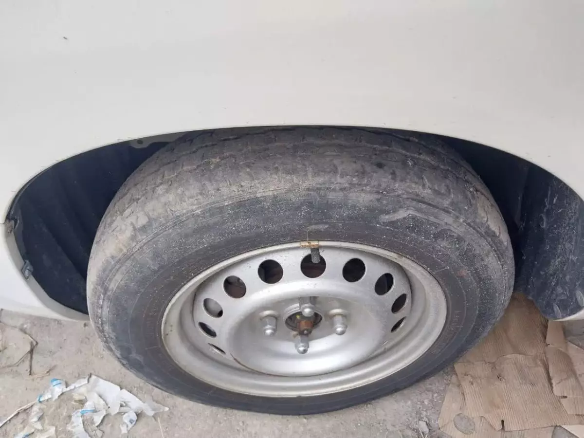 tyre1