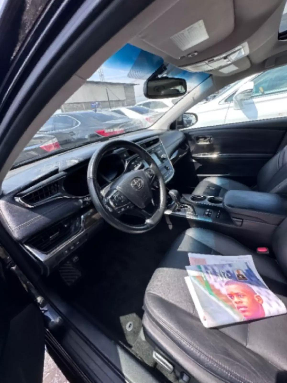 interiorFront