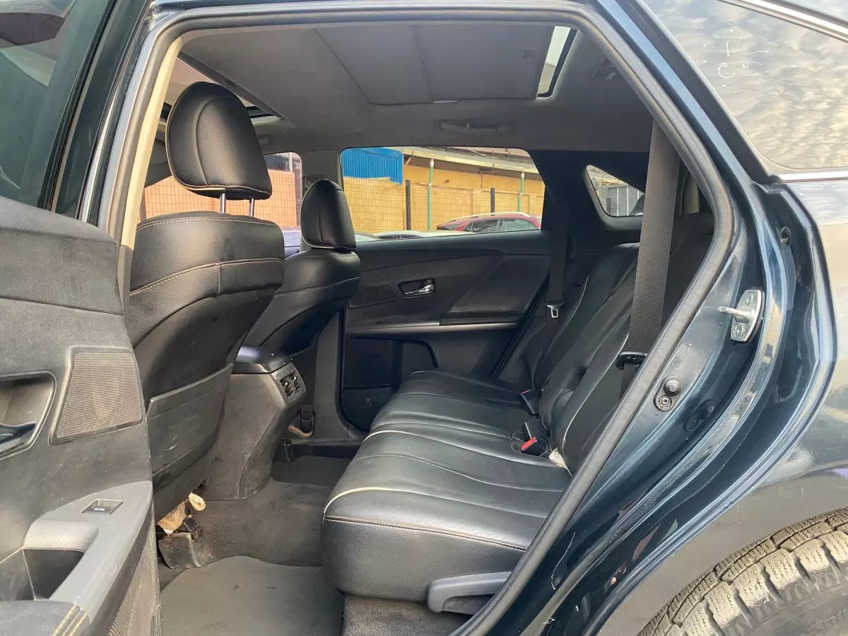 interiorBack