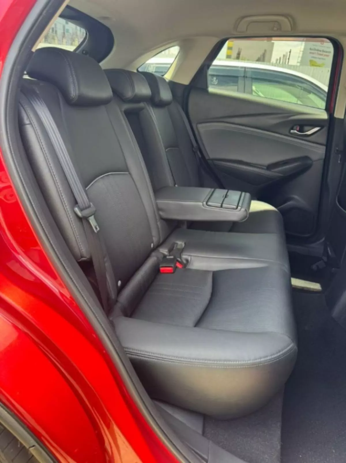 interiorBack