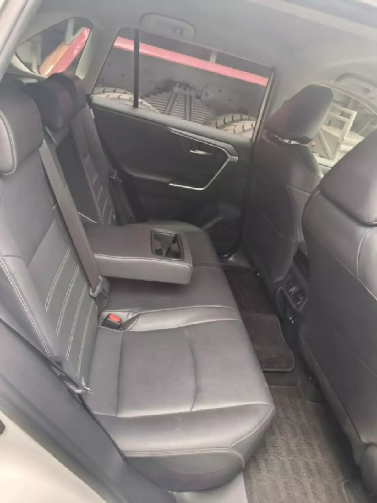 interiorBack