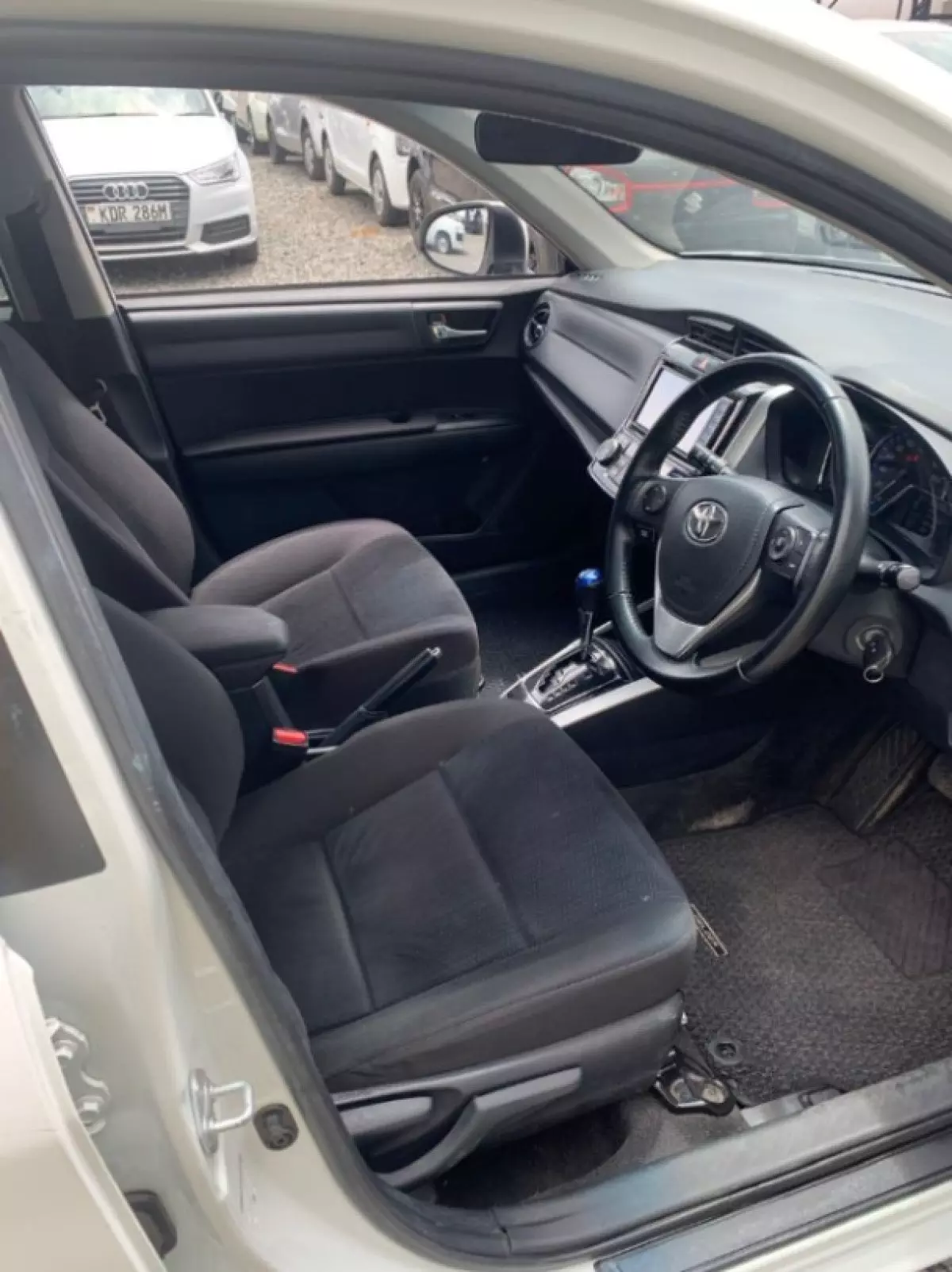 interiorFront