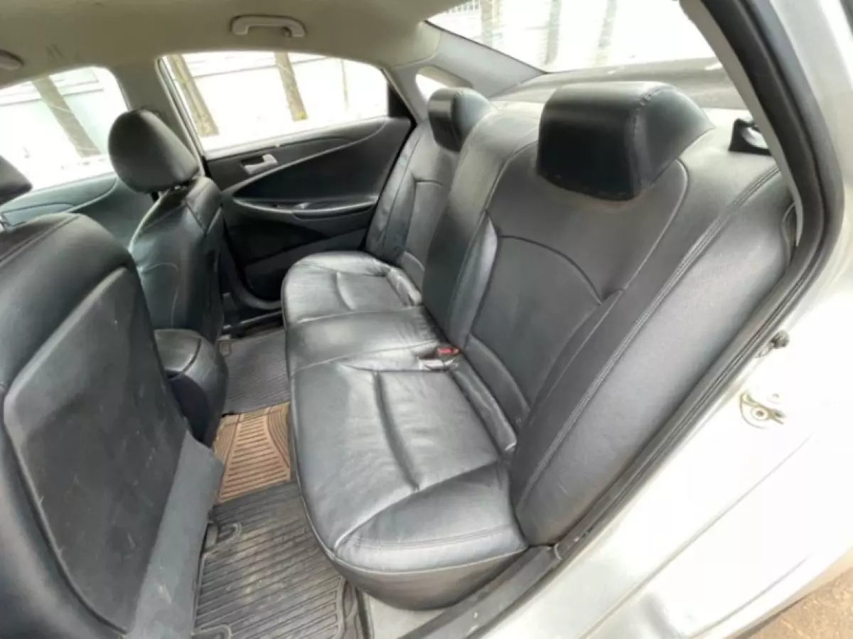 interiorBack