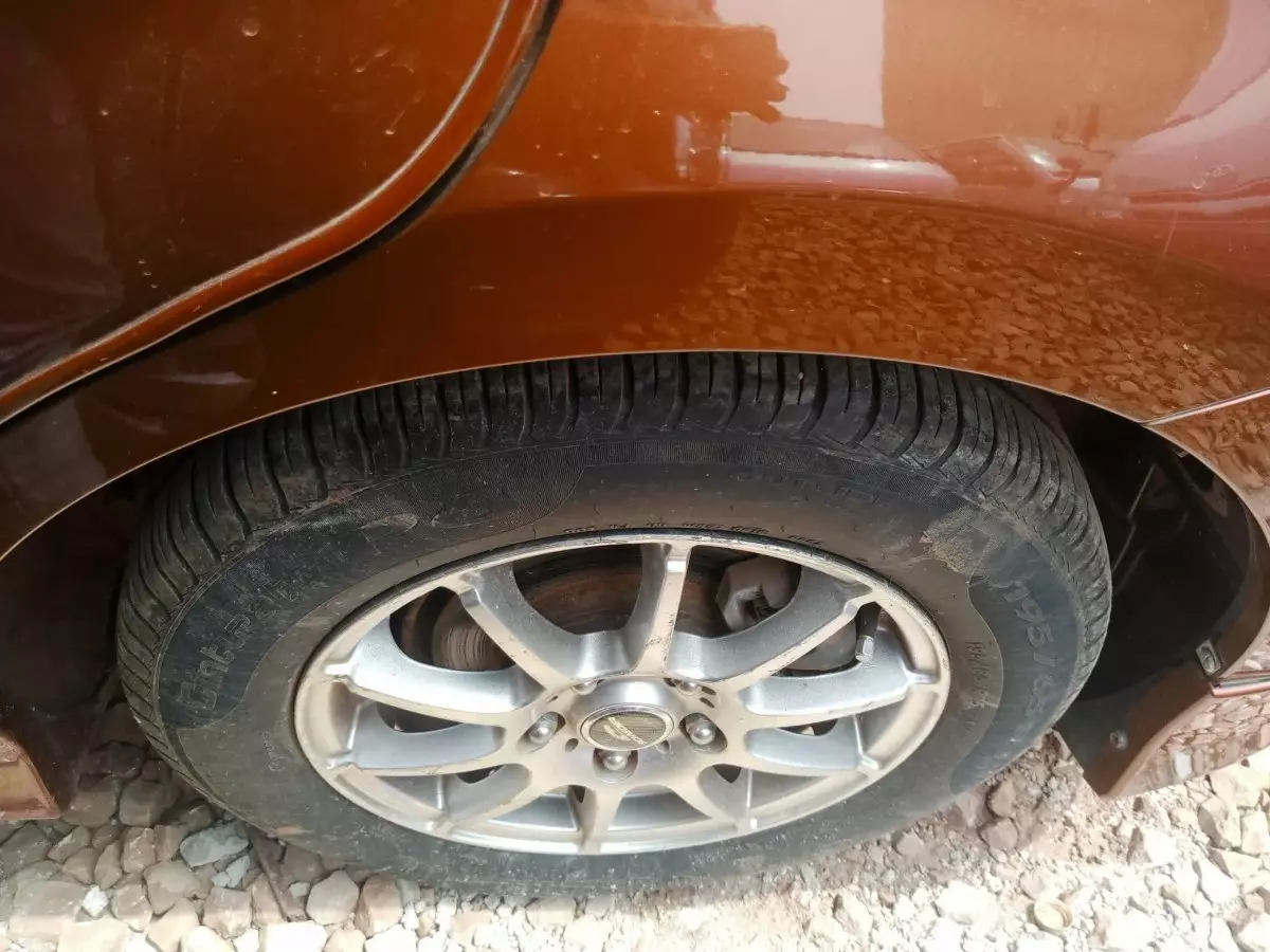 tyre0