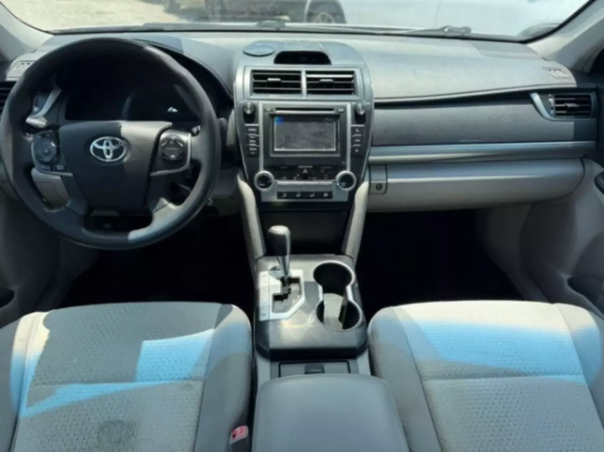 interiorFront