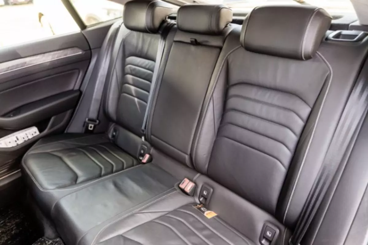 interiorBack