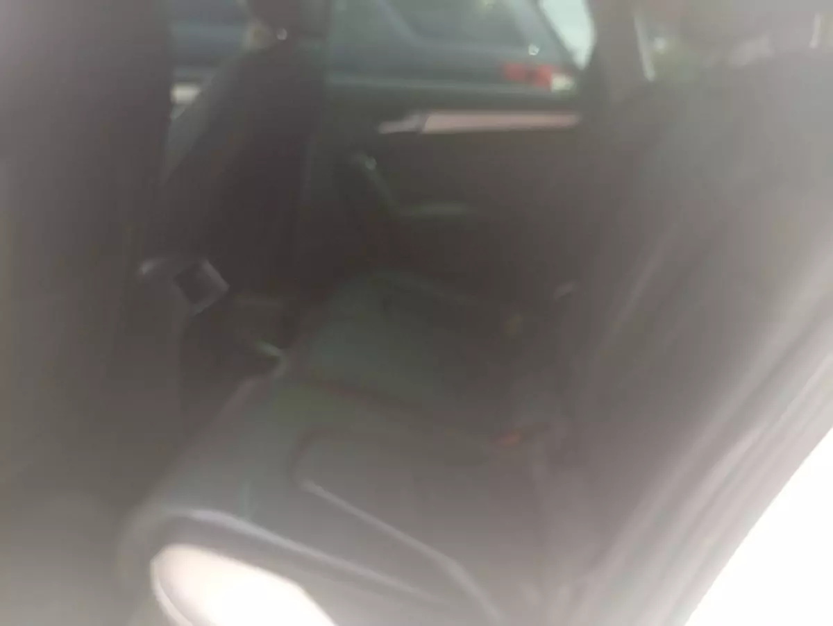 interiorBack