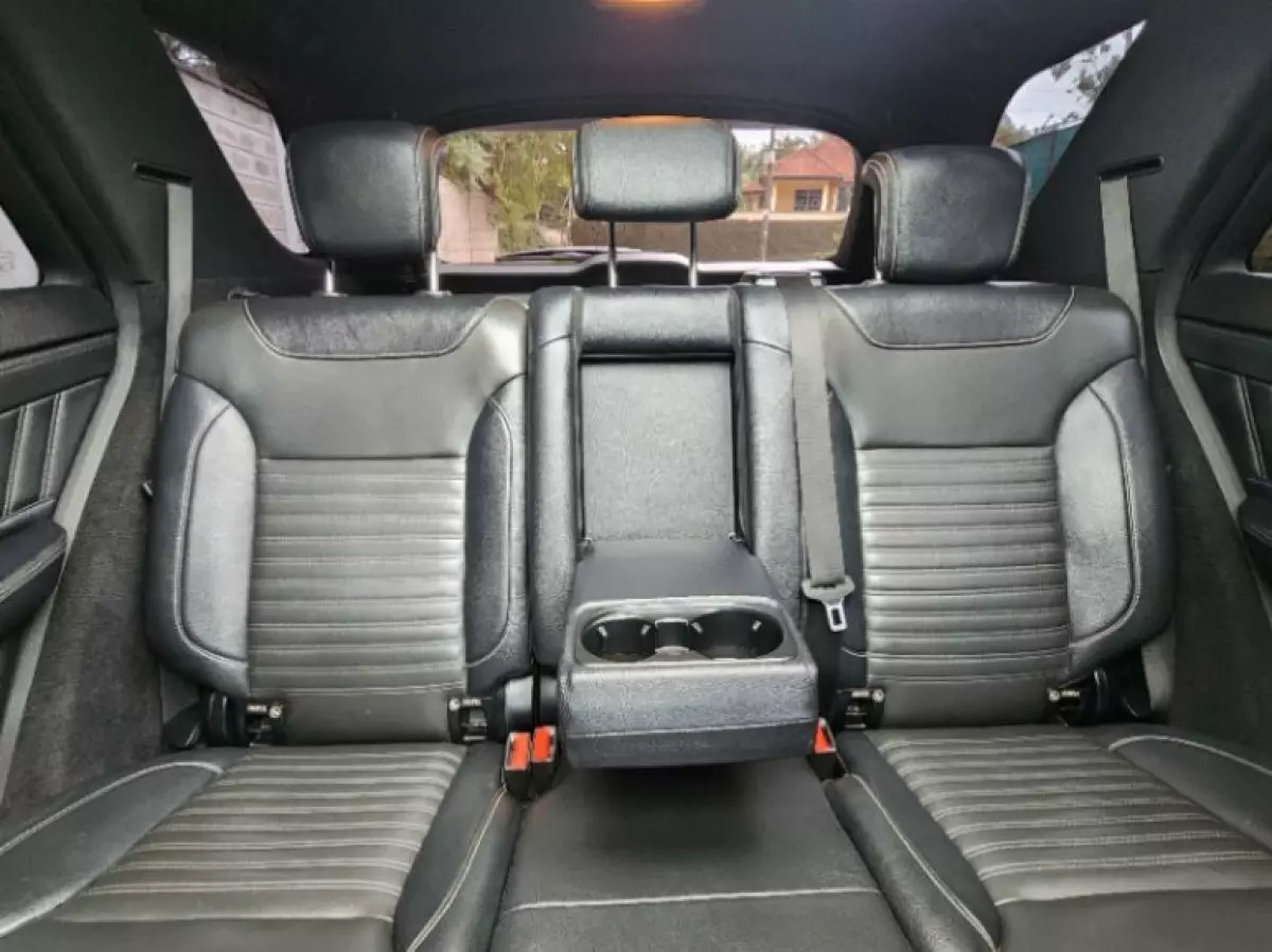 interiorBack