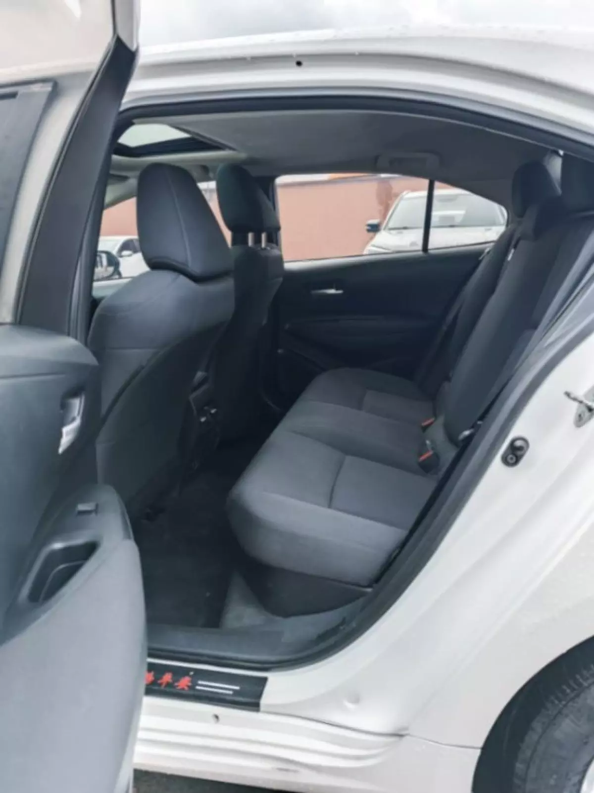 interiorBack
