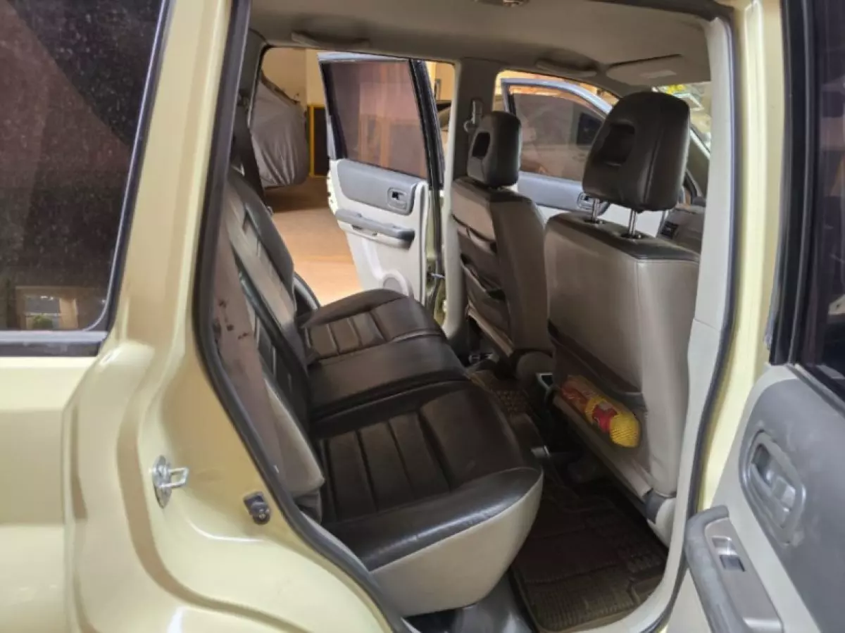interiorBack