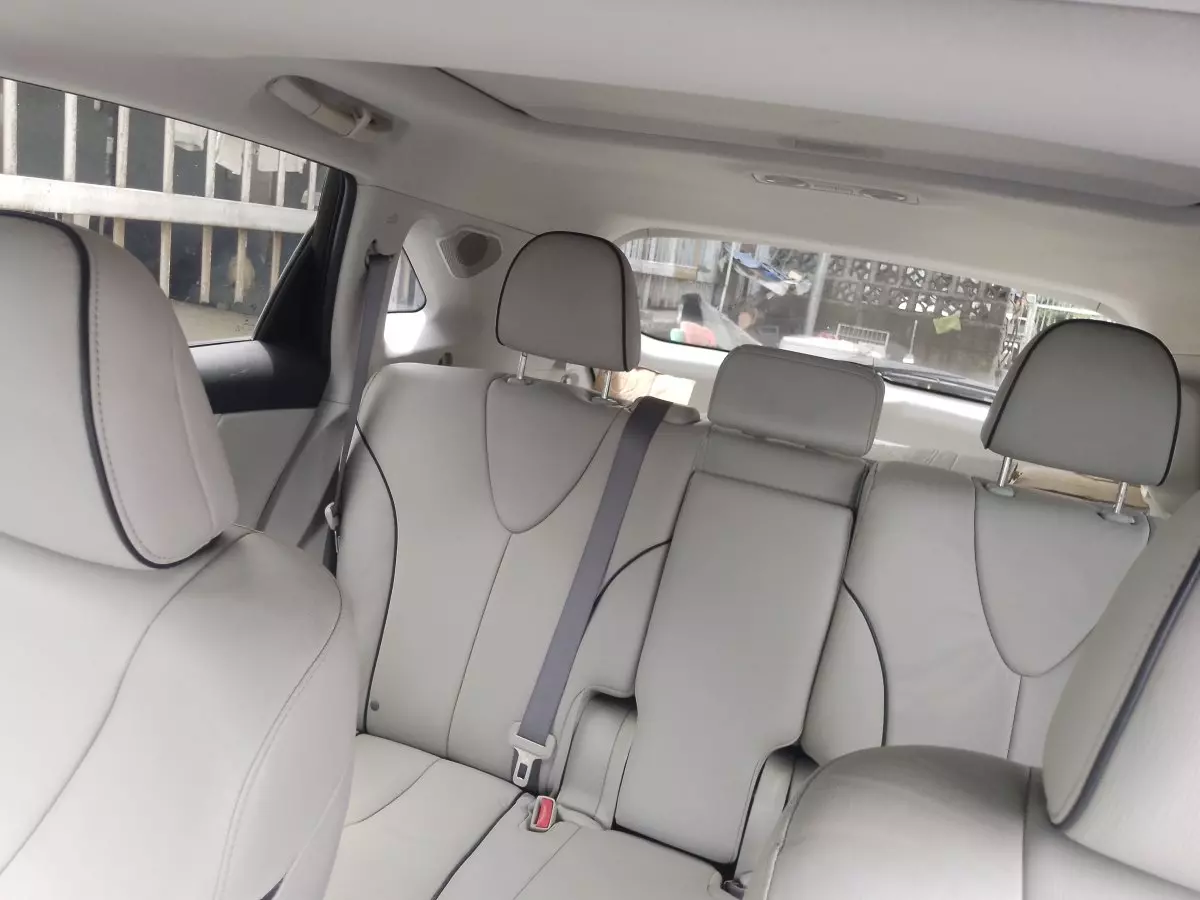 interiorBack