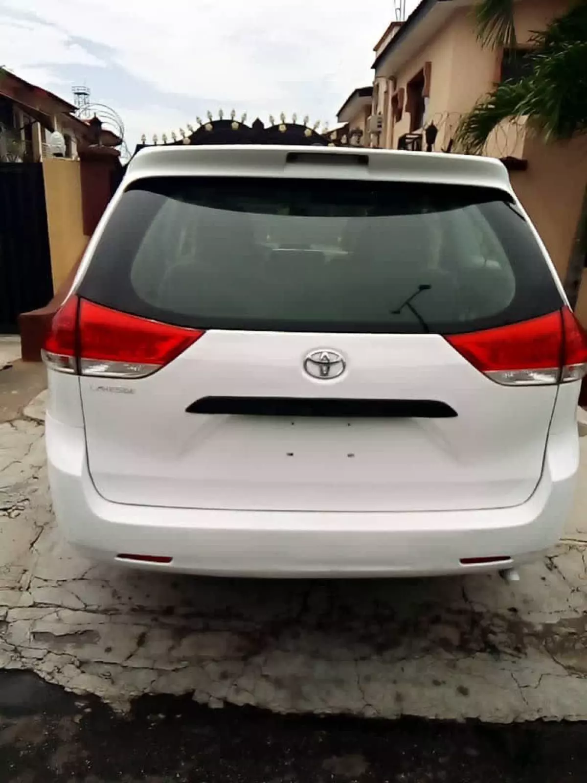 car Back