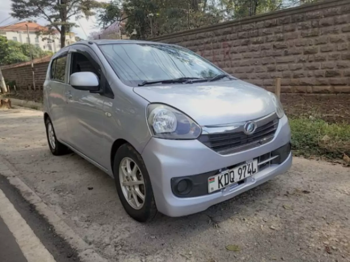 Daihatsu Mira  - 2016