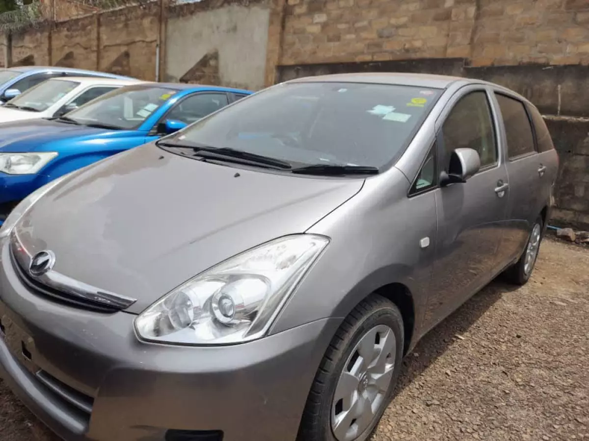 Toyota Wish - 2008