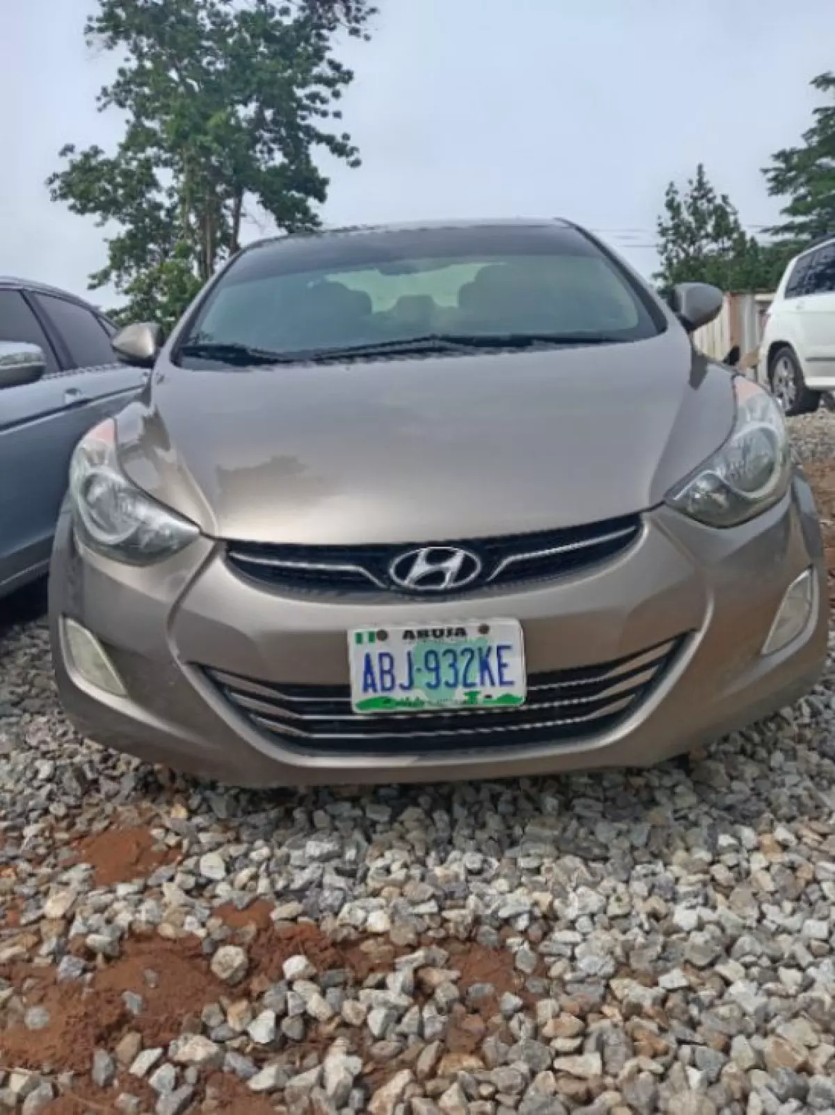 Hyundai Elantra - 2013