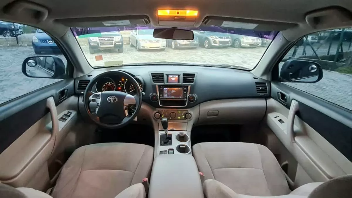 car Right Back