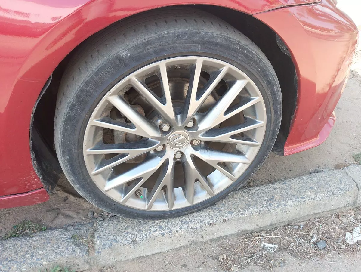 tyre2