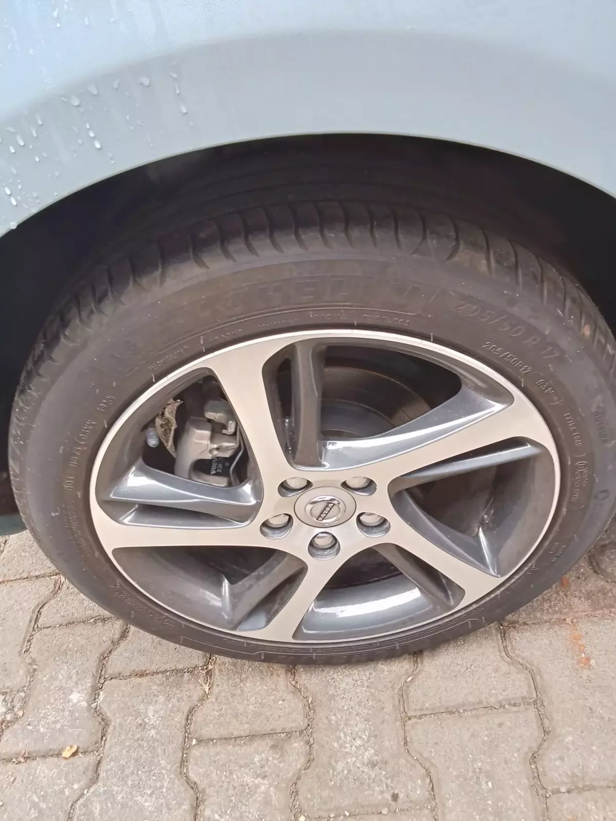 tyre1