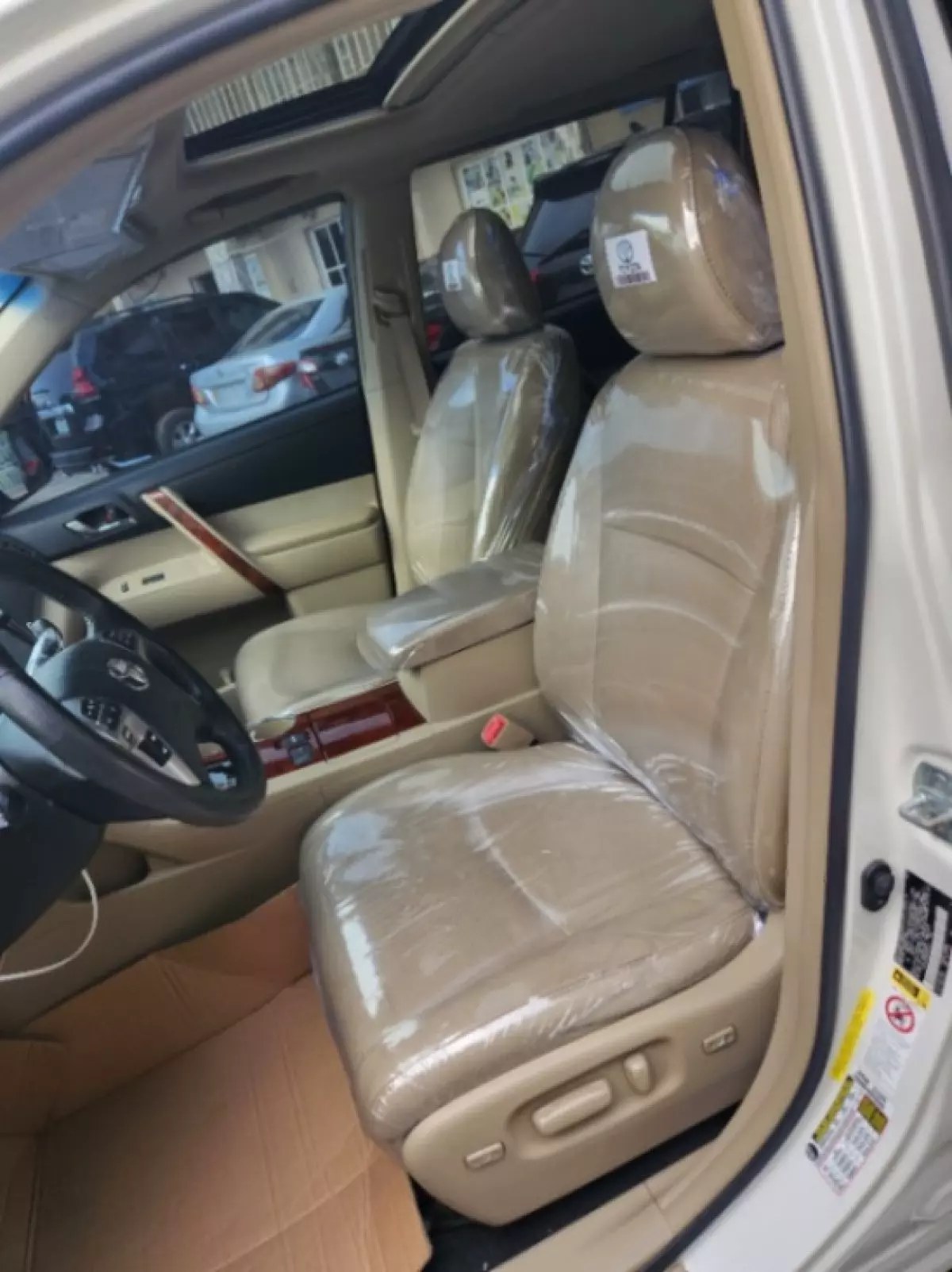 interiorBack