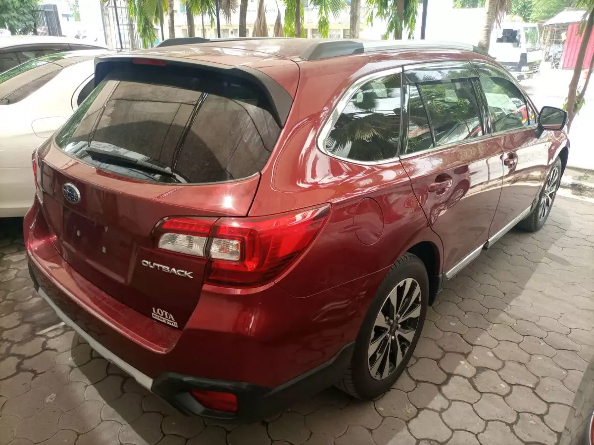 car Right Back