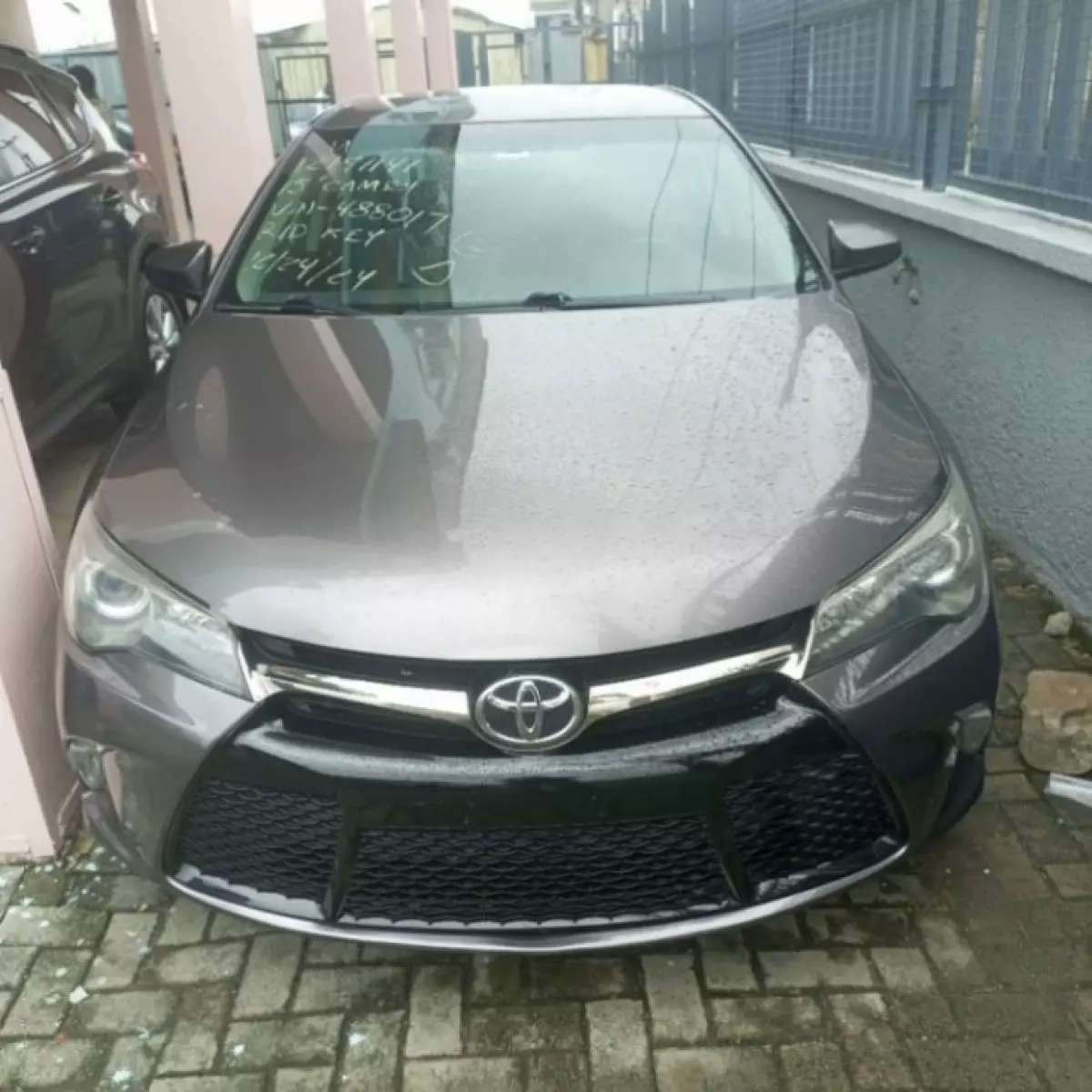 Toyota camry - 2015