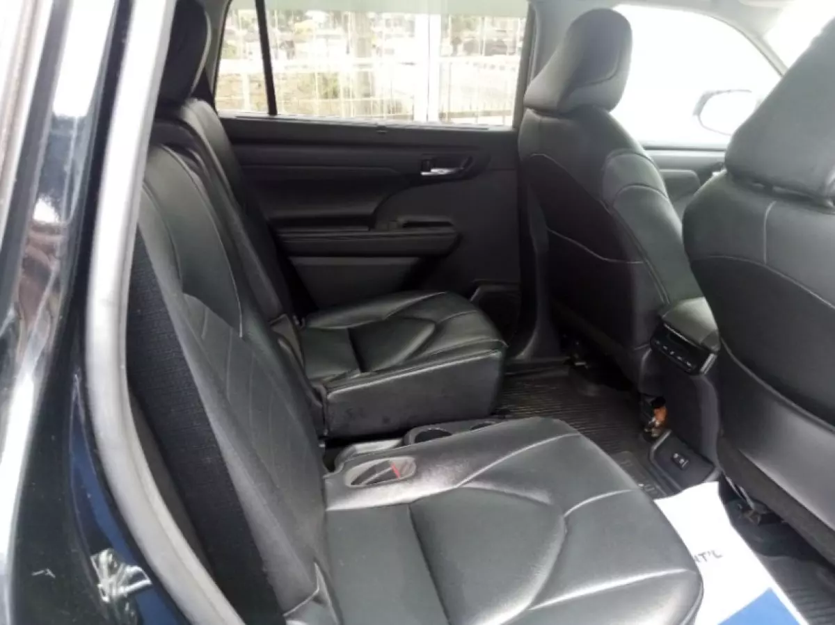 interiorBack