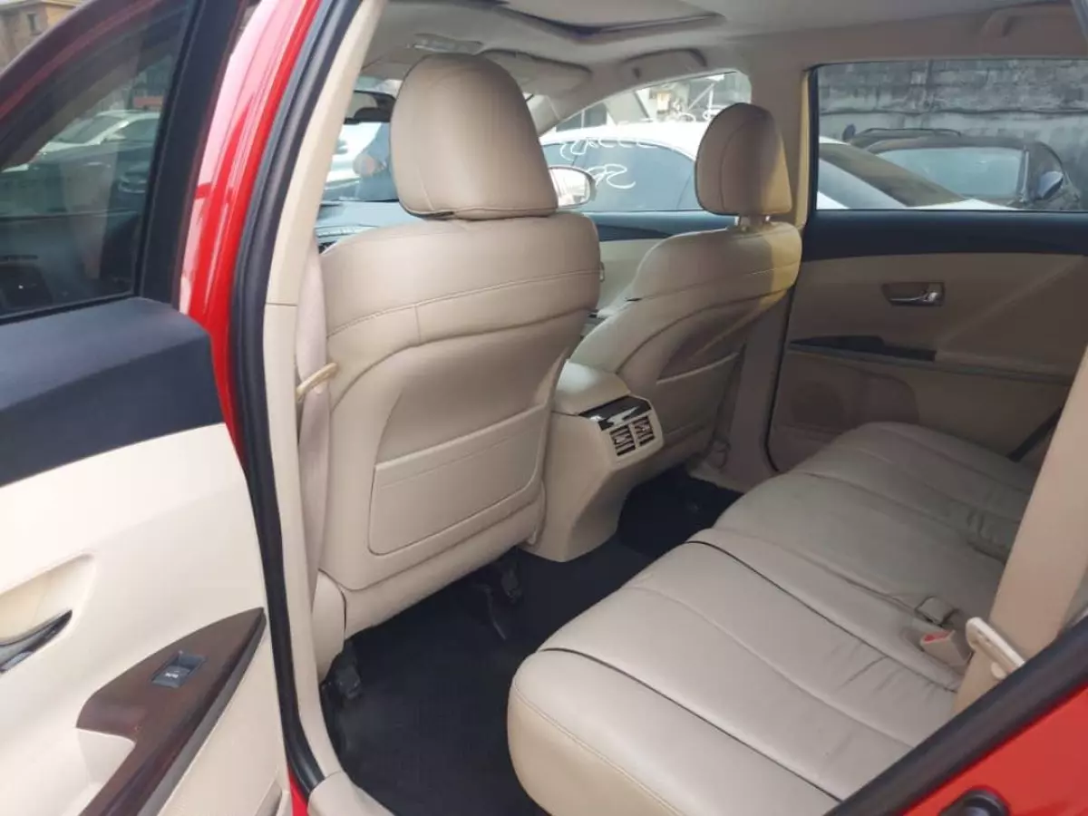 interiorBack