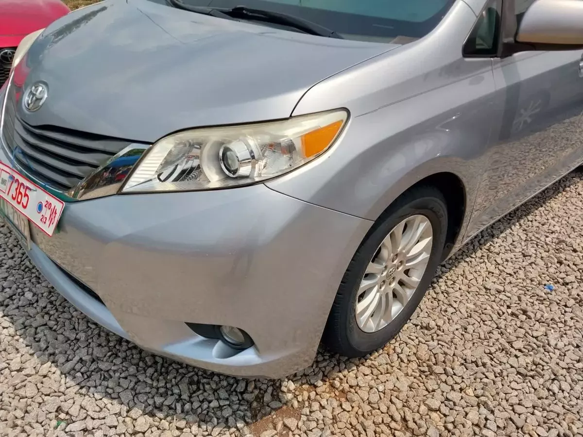 car Left Front