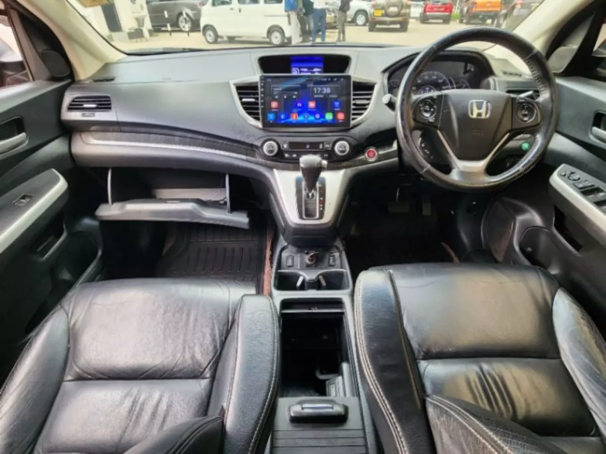 interiorFront