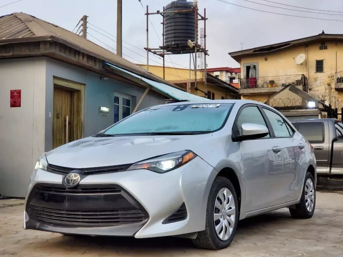 Toyota Corolla - 2019