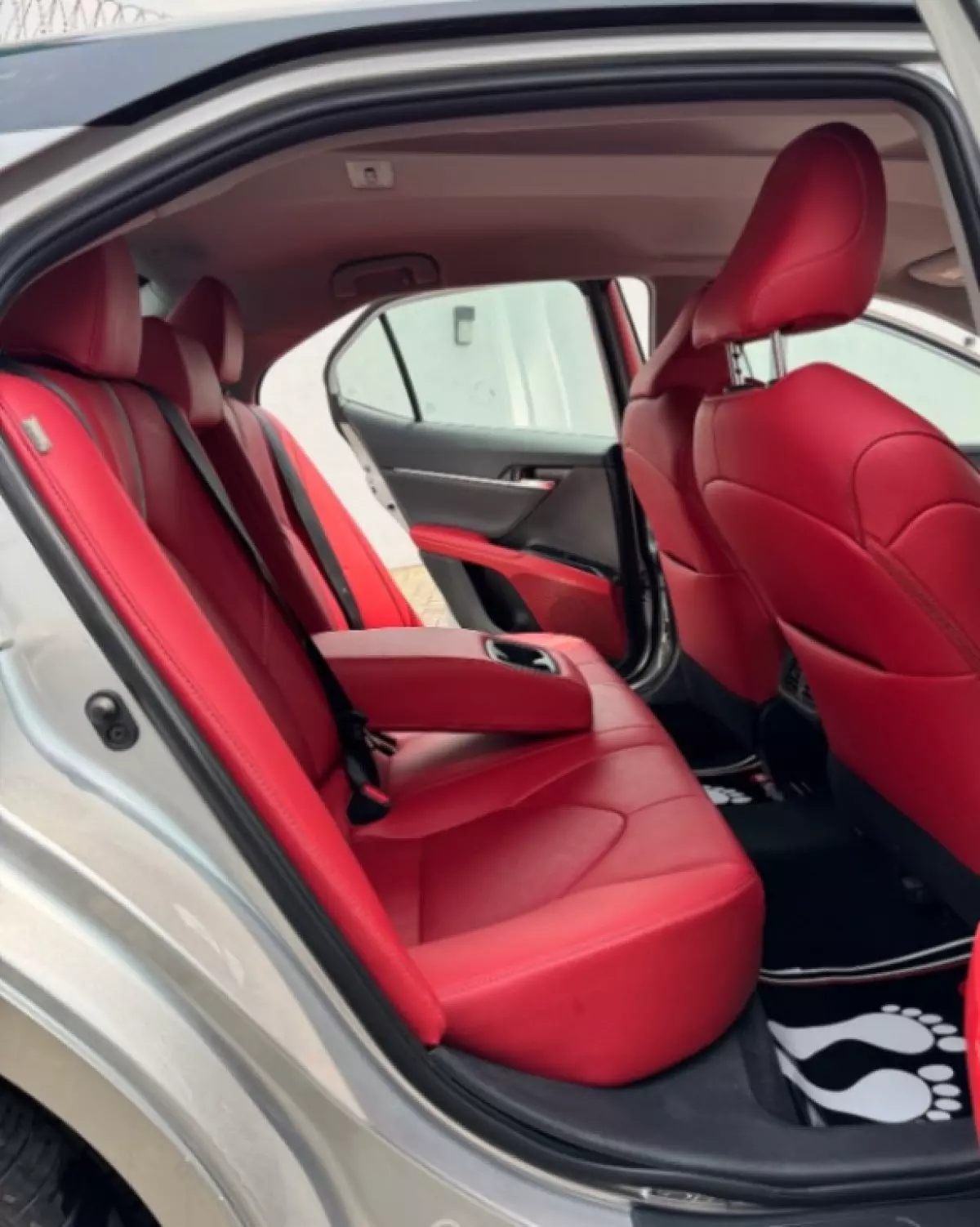 interiorBack