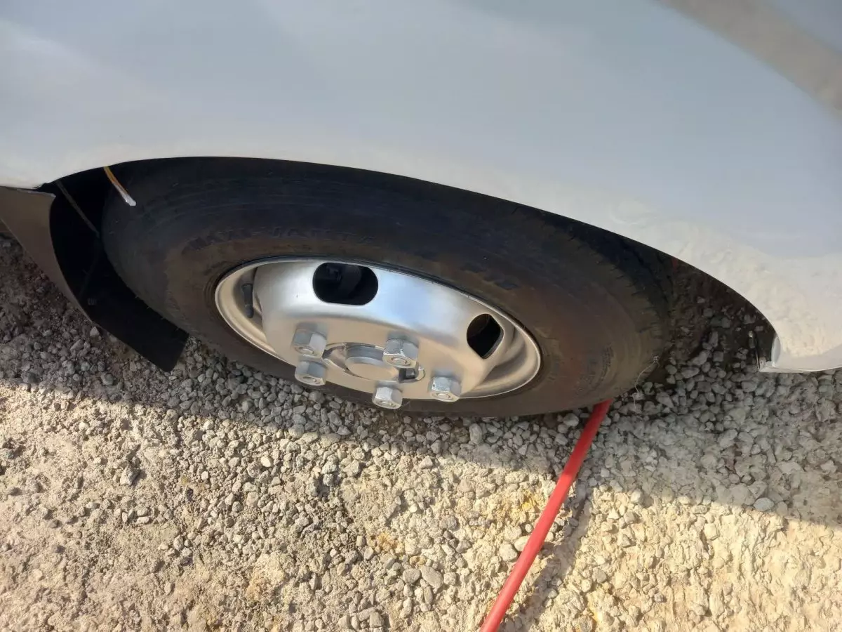tyre1
