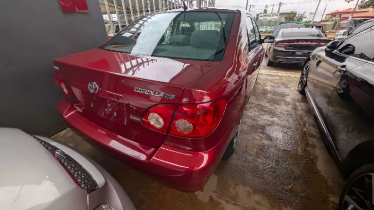 Toyota Corolla - 2005