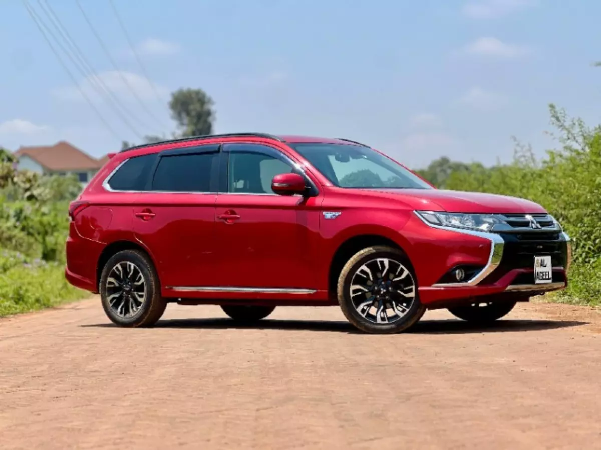 Mitsubishi New Outlander - 2016